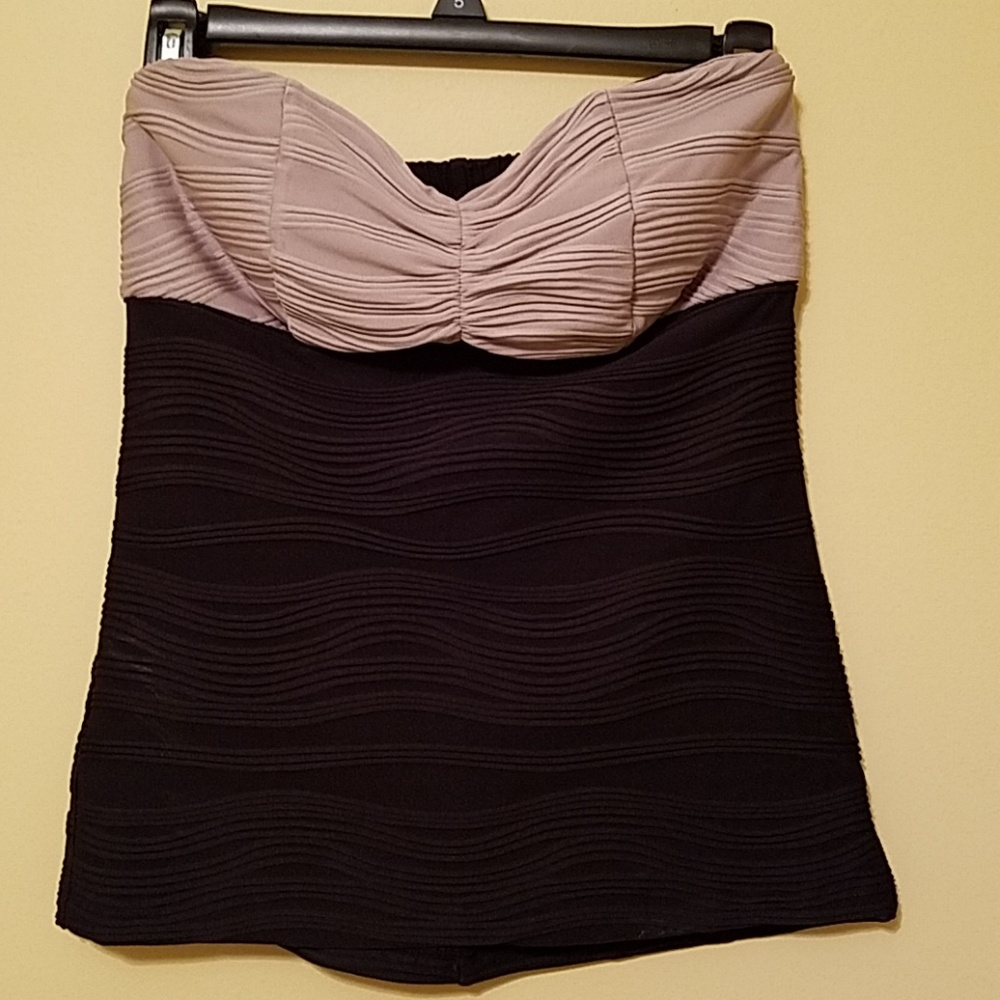 Strapless top